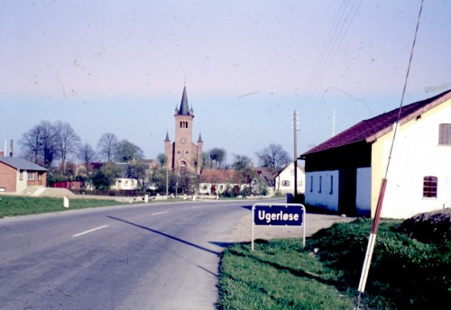 kirken set fra Østrupvej