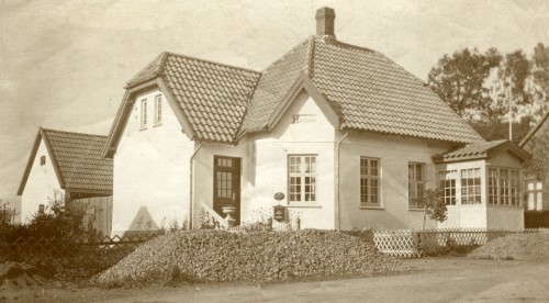 Ugerløse Posthus Hovedgaden 6 Huset blev bygget 1917 og nedrevet 1986 i forb. med vejregulering