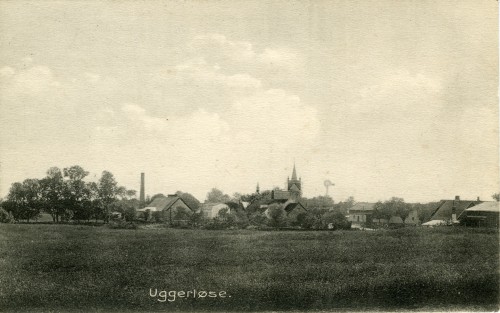 Ugerløse set fra Bonderupvej - Billede 64 Skorstenen er bagerens i Hovedgaden 21 og billedet er fra ca. 1920